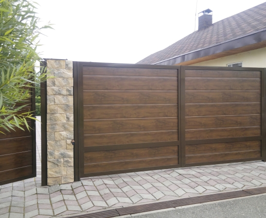 Распашные ворота в Динской